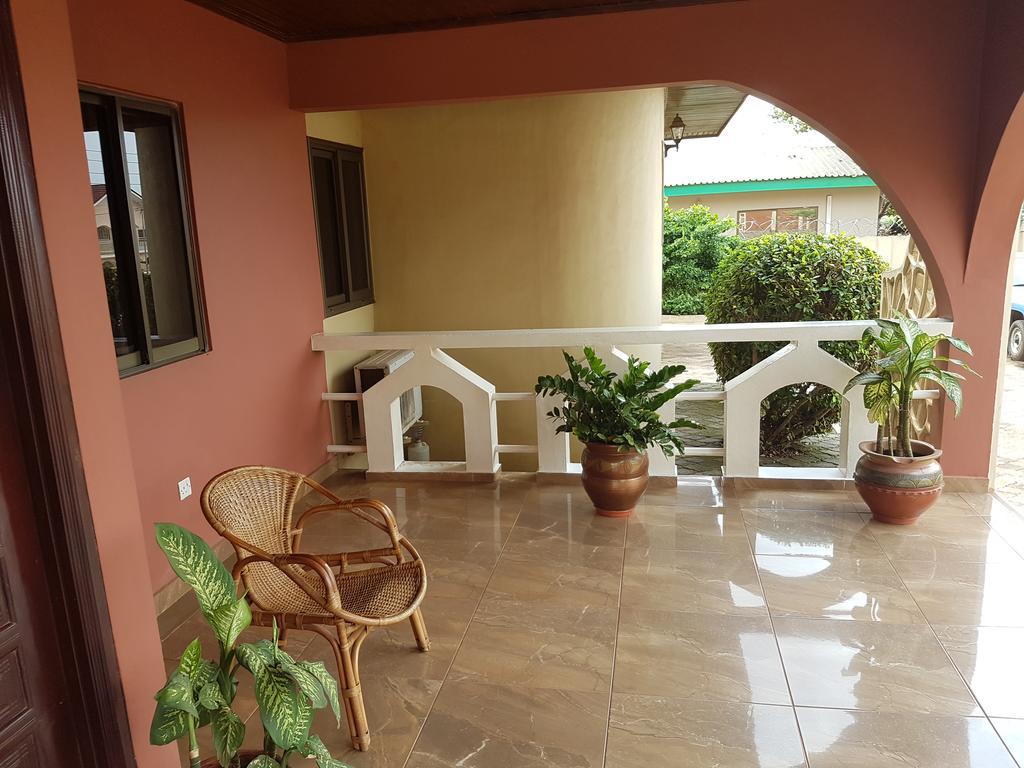 Benconi Lodge Accra Exterior photo